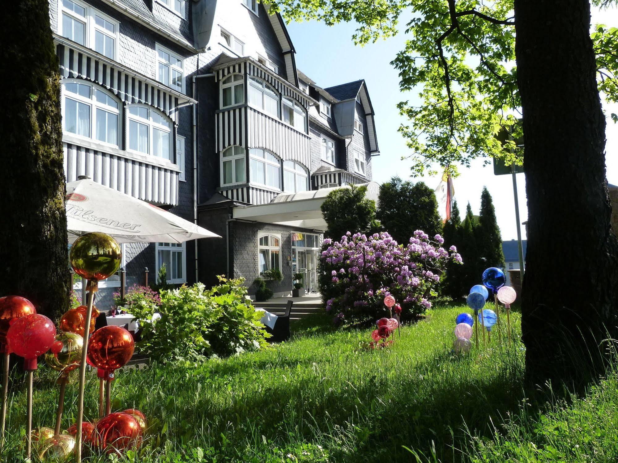 Hotel Schieferhof - Glaslust Neuhaus am Rennweg Exterior foto